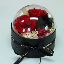   Akryl kupolába zárt Örök Rózsa / Forever Rose kompozíció  - Vörös