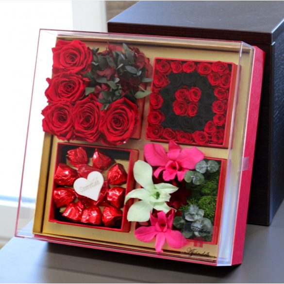 45 szálas LOVE MEGLEPETÉS AKRYL Örök Rózsa box / Forever rose box 2.