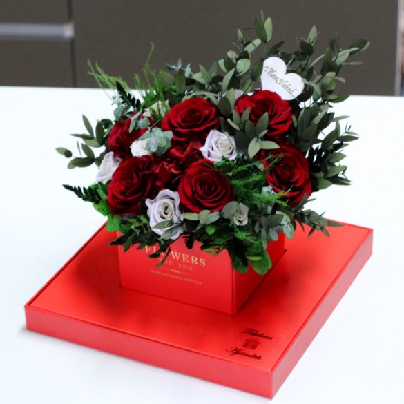 17-20 szálas XL Örök rózsa Plastic Box kompozíció / Forever Rose  - Vörös